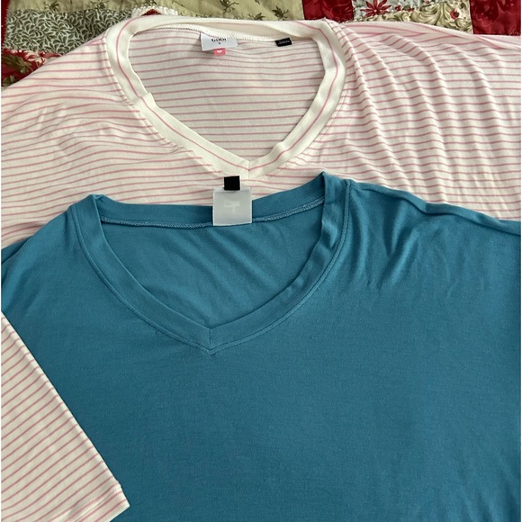 Set of 2 Cabi serenity t’s - Picture 1 of 2